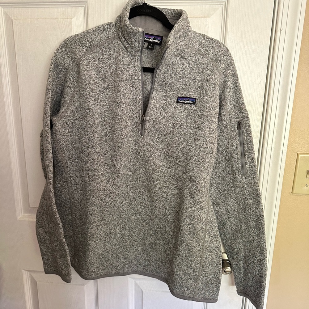 Patagonia quarter zip with pocket on sleeve